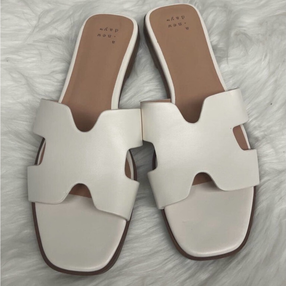 a new day Cream Slide Sandals - Picture 2 of 4